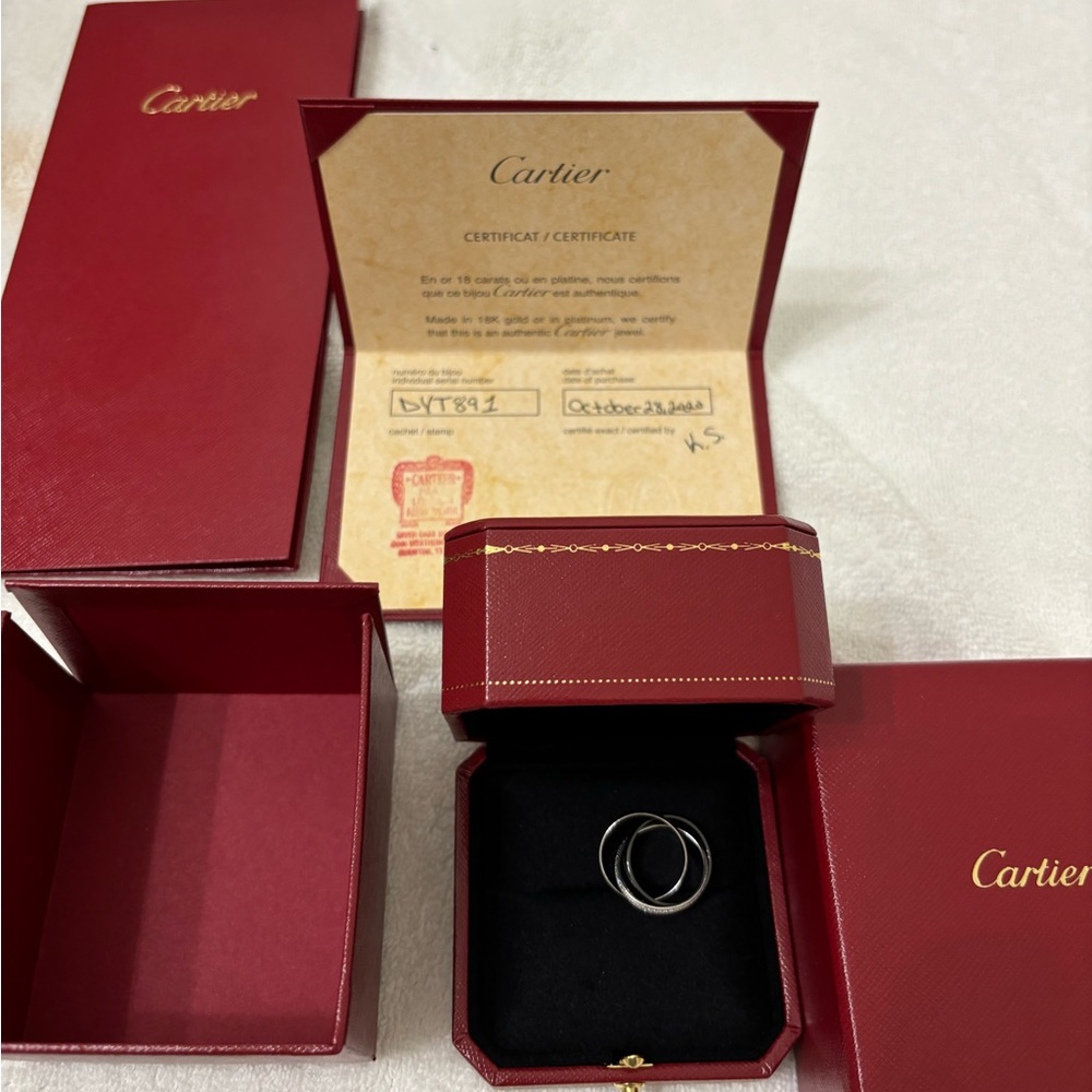 Cartier Trinity Ceramic & Diamond Ring in 18k White Gold 0.45 CTW - Picture 7 of 7